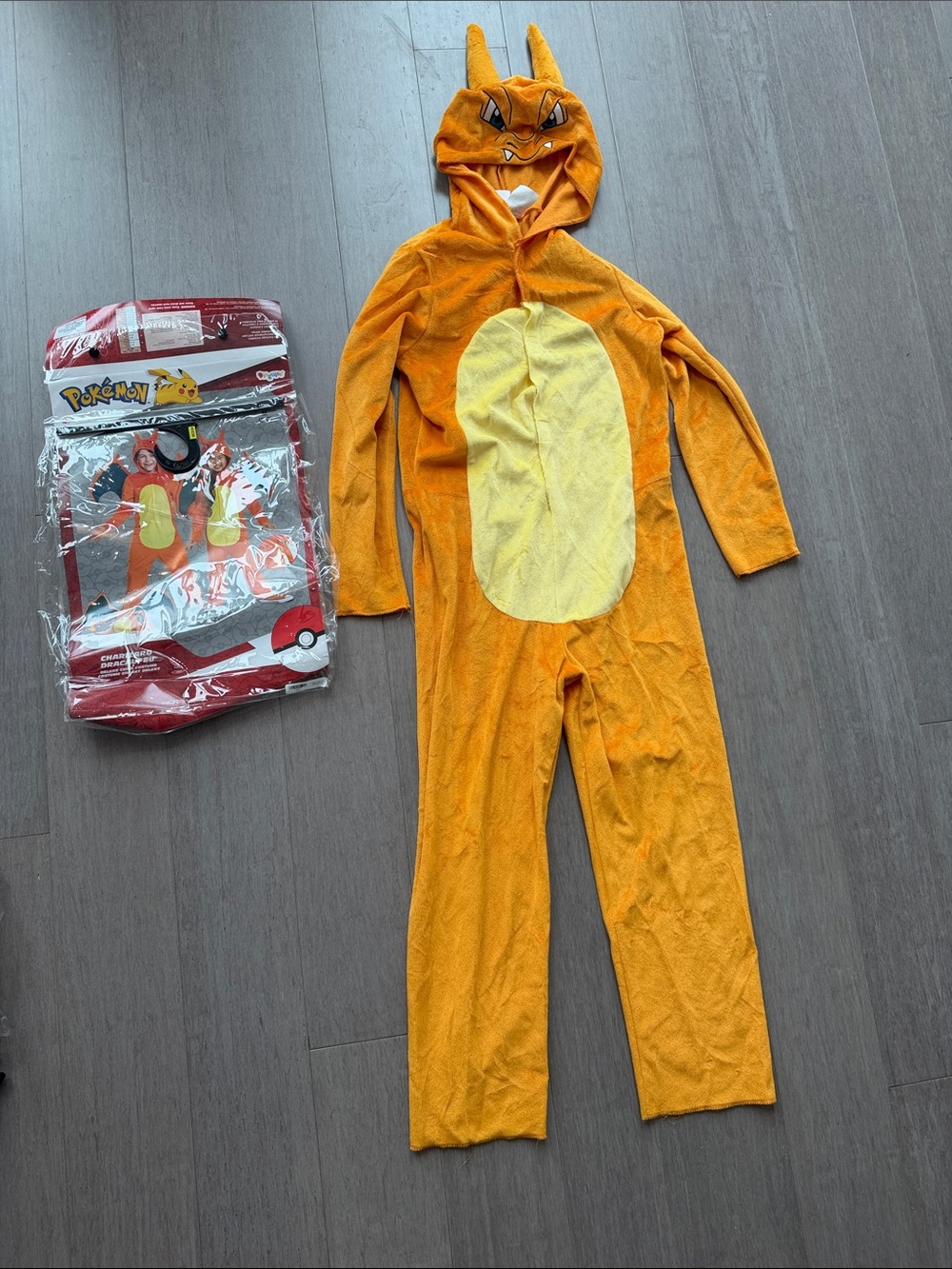 Pokemon Charizard Orange and Yellow Hooded Onesie Costume size 7/8